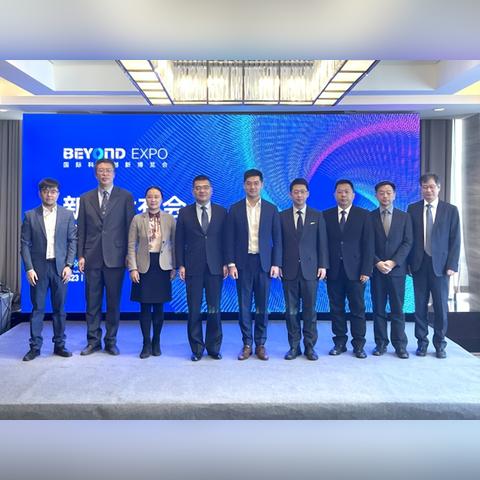 澳门宝典下载2023港澳宝典|收益成语分析落实_红单版1.302